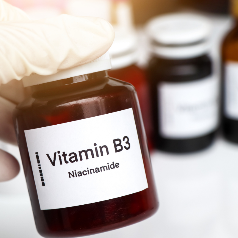 Niacinamid – Multitalent für eine ausgeglichene, strahlende Haut